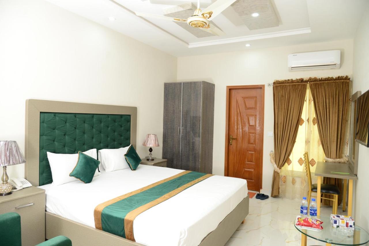 Hotel Deluxe Lahore Exterior foto