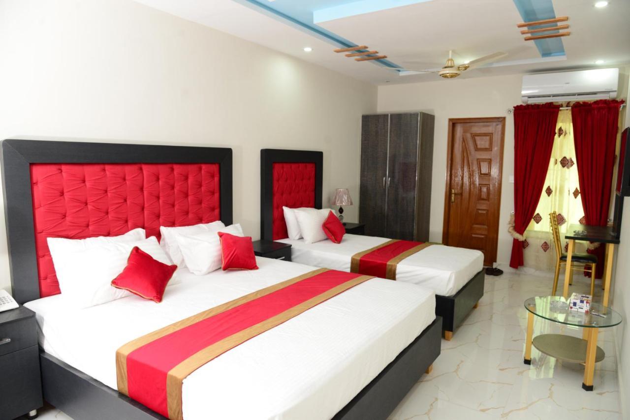Hotel Deluxe Lahore Exterior foto