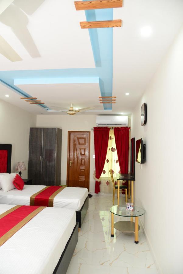 Hotel Deluxe Lahore Exterior foto