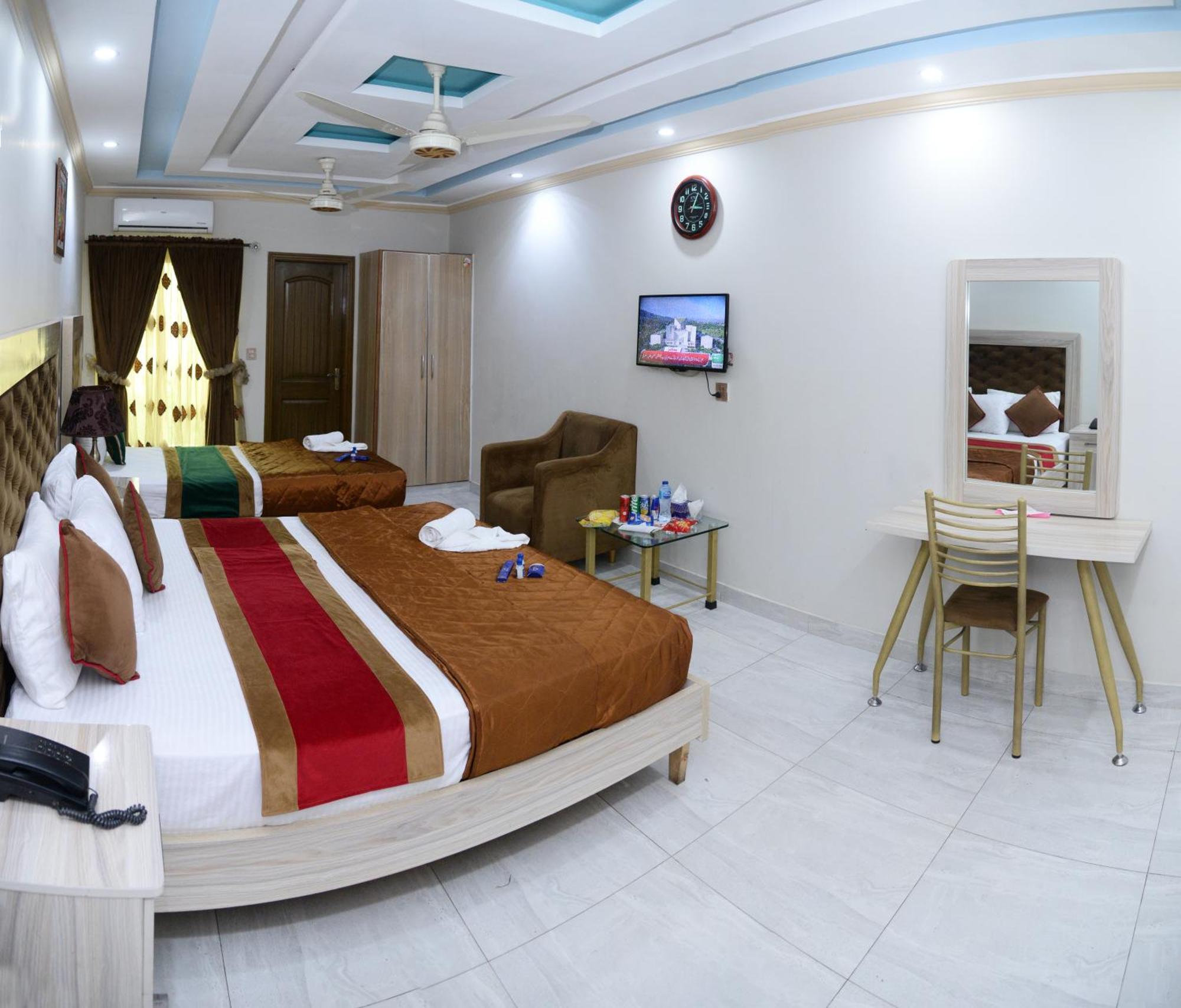 Hotel Deluxe Lahore Exterior foto