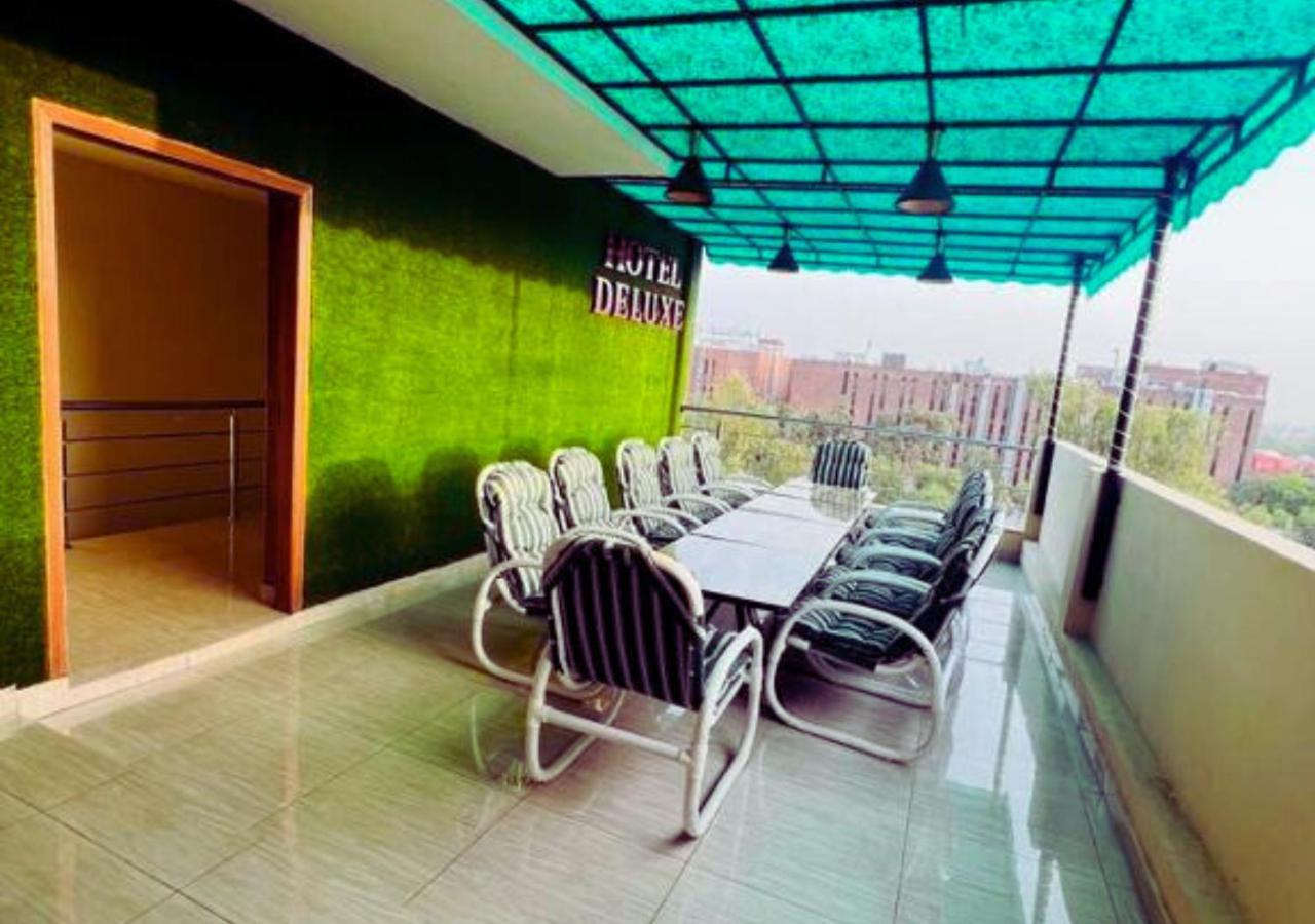 Hotel Deluxe Lahore Exterior foto